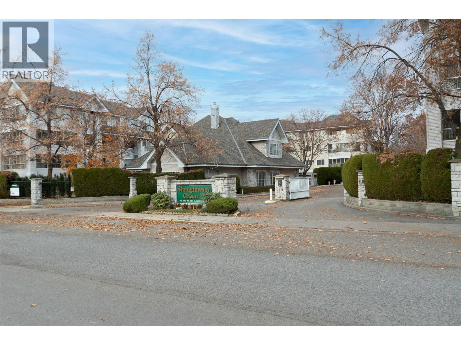 301 980 Glenwood Avenue, Kelowna