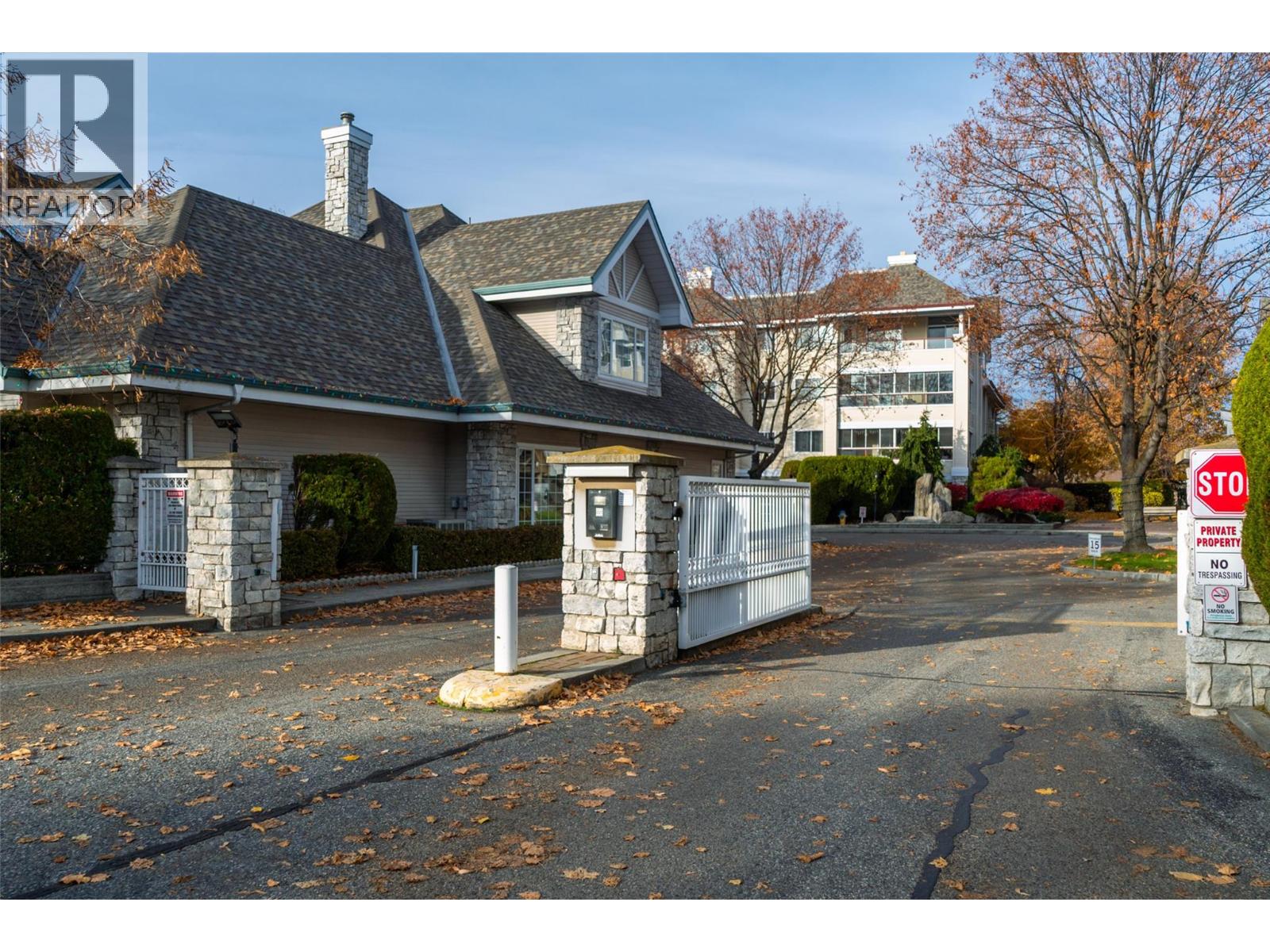 301 980 Glenwood Avenue, Kelowna