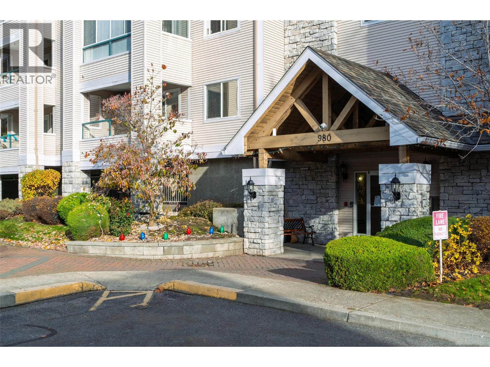 301 980 Glenwood Avenue, Kelowna