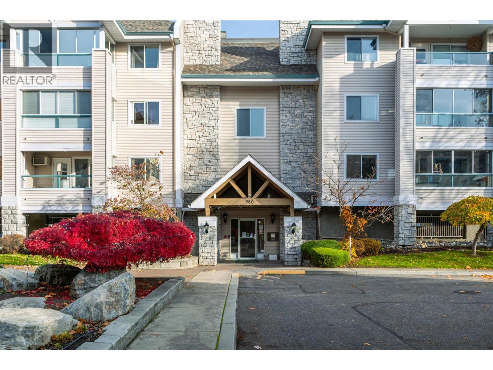 301 980 Glenwood Avenue, Kelowna