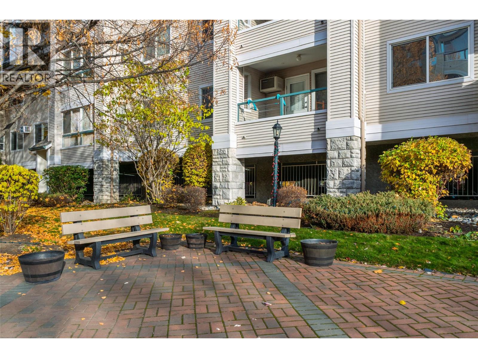 301 980 Glenwood Avenue, Kelowna