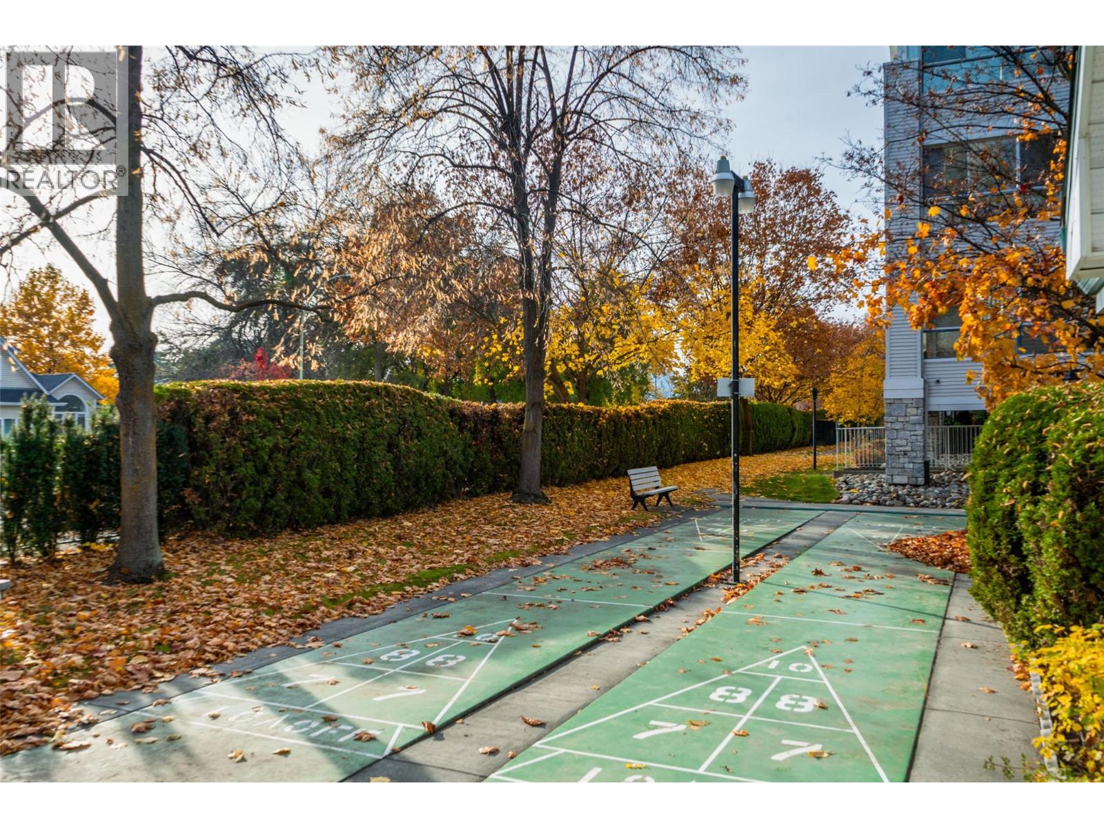 301 980 Glenwood Avenue, Kelowna