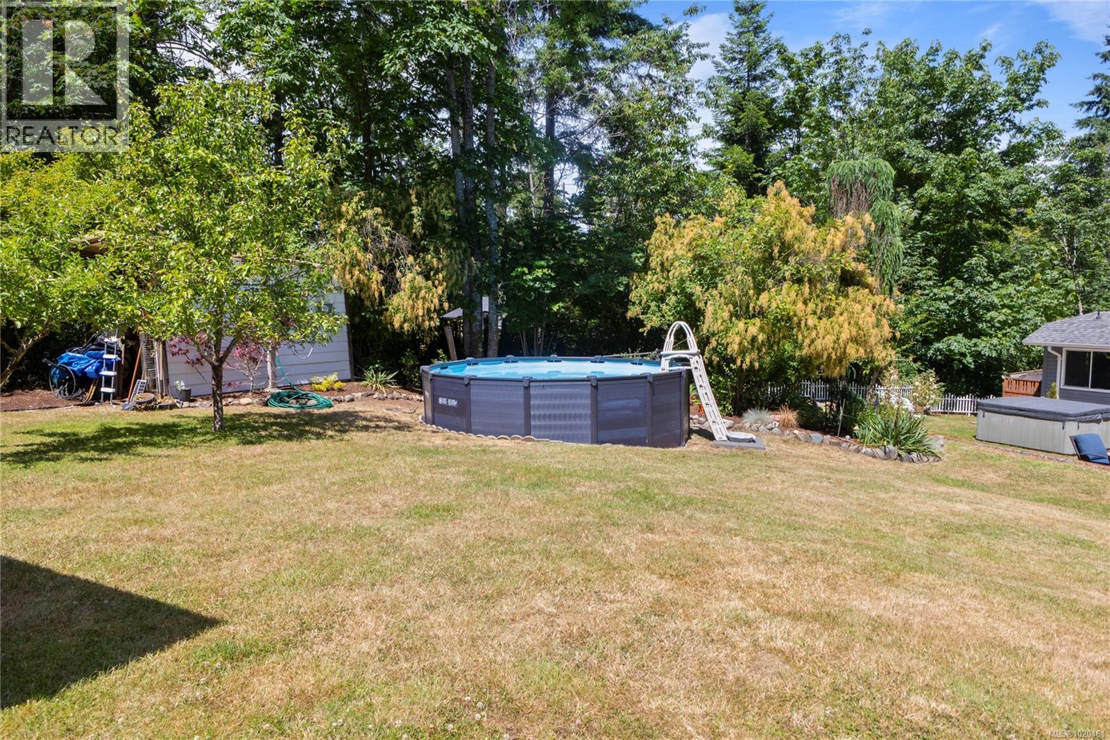 777 Salsbury Rd, Courtenay