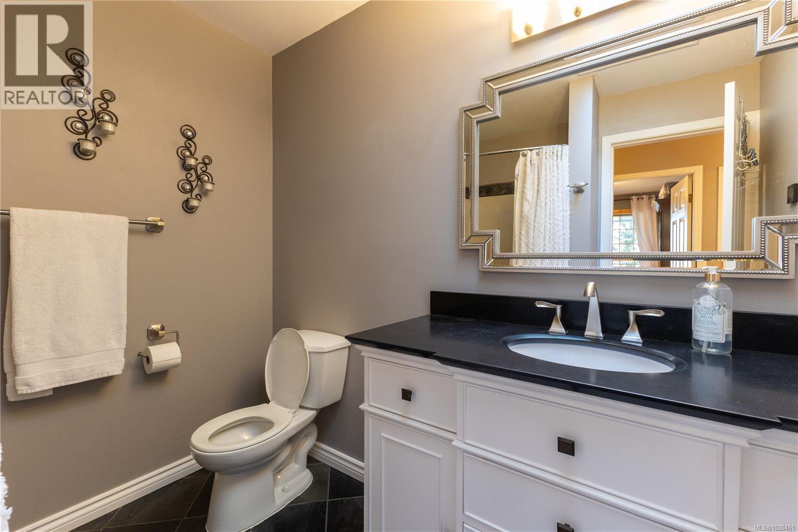 777 Salsbury Rd, Courtenay