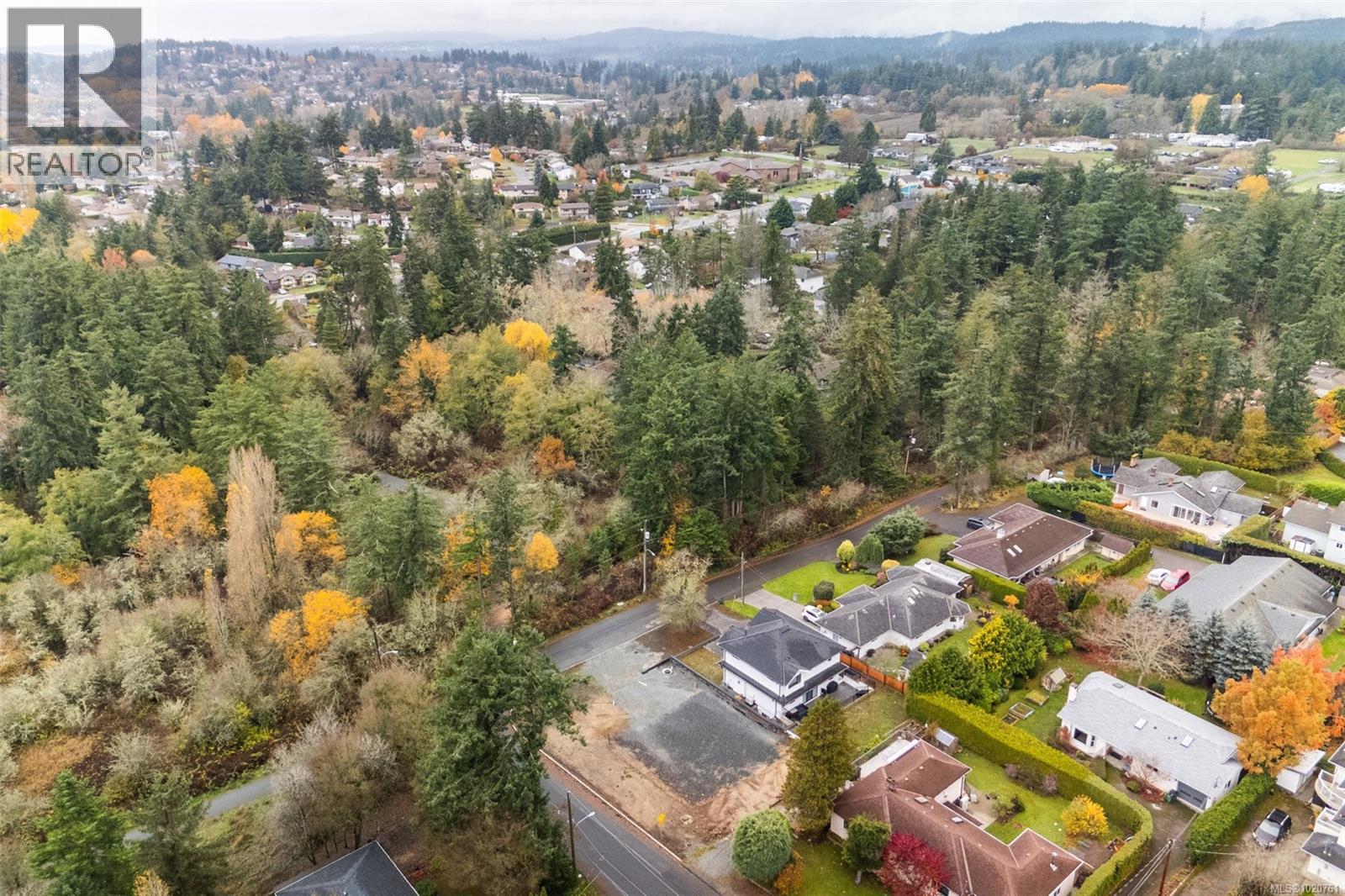  768 Lindsay Street, Saanich