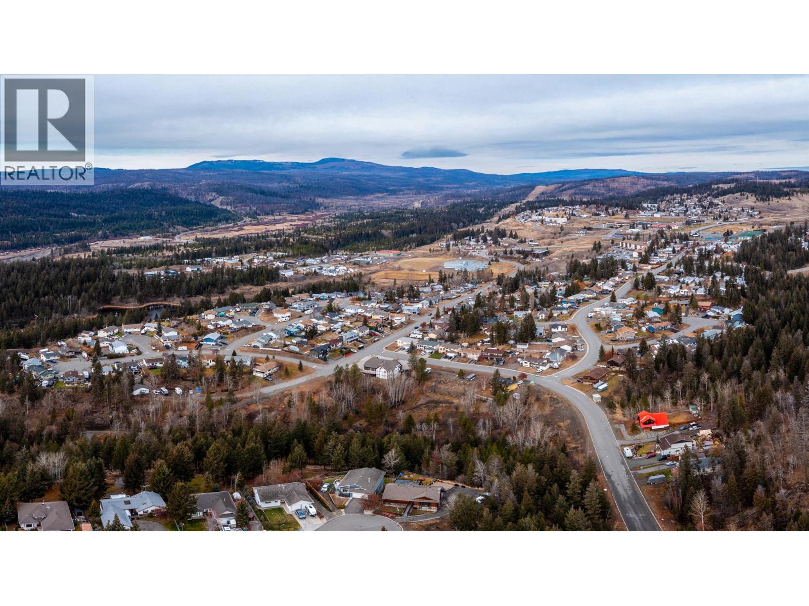 368 Poplar Drive - Photo 3 of 15, Logan Lake, British Columbia