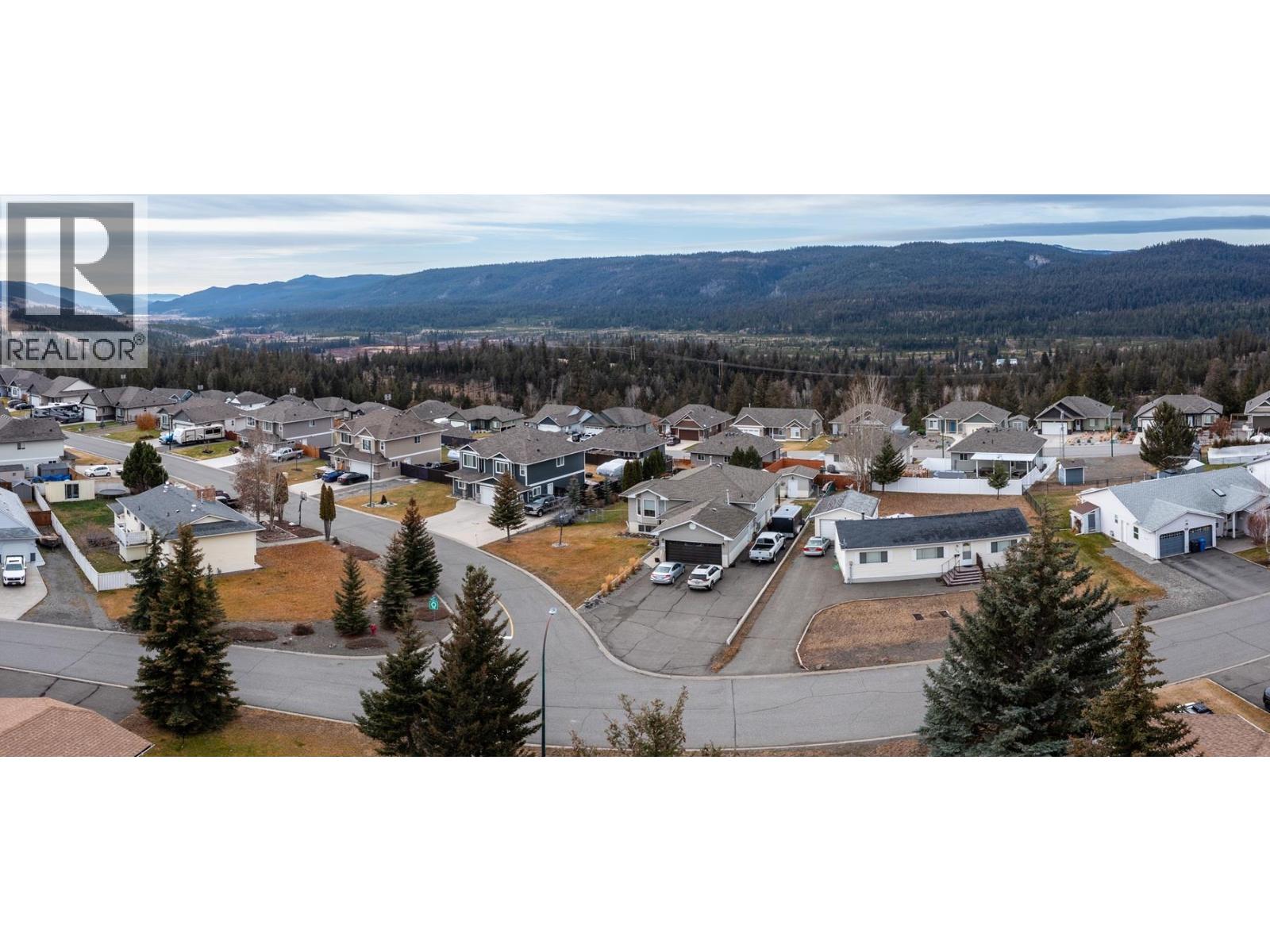 368 Poplar Drive - Photo 4 of 15, Logan Lake, British Columbia