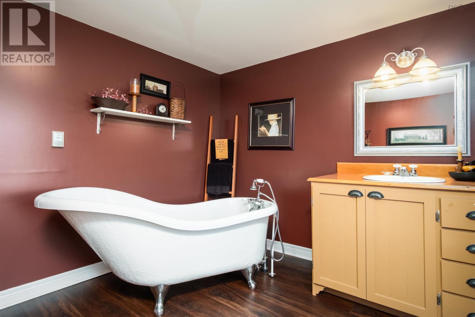 Property 29 of 49 of 271 Broad Cove Banks Road