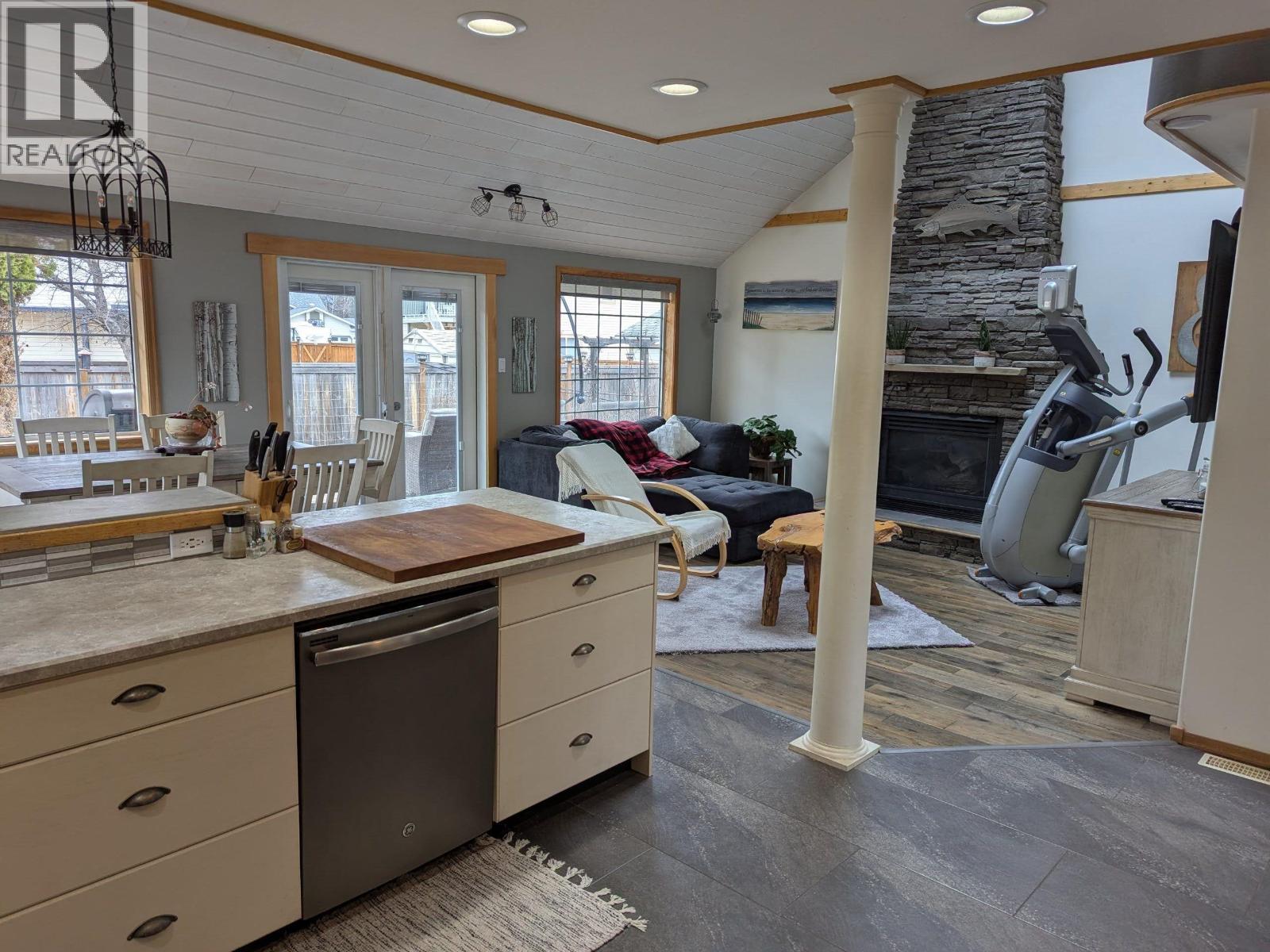 1311 LAGOPUS Place, Smithers