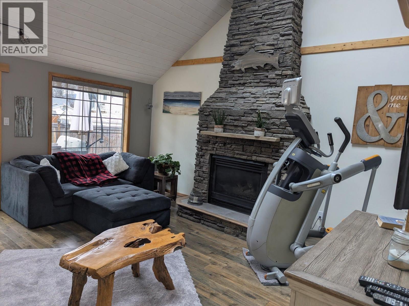 1311 LAGOPUS Place, Smithers