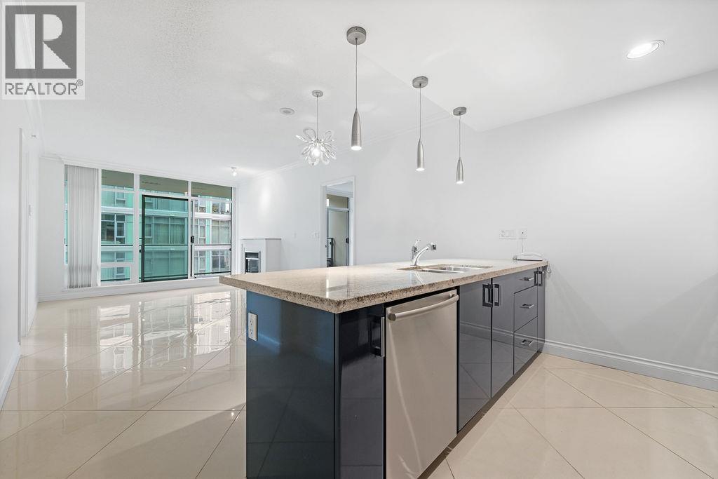 403 162 VICTORY SHIP WAY, North Vancouver