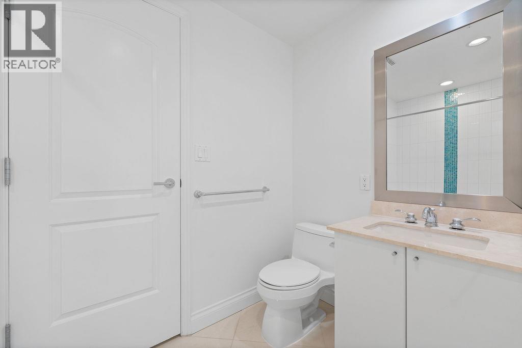 403 162 VICTORY SHIP WAY, North Vancouver