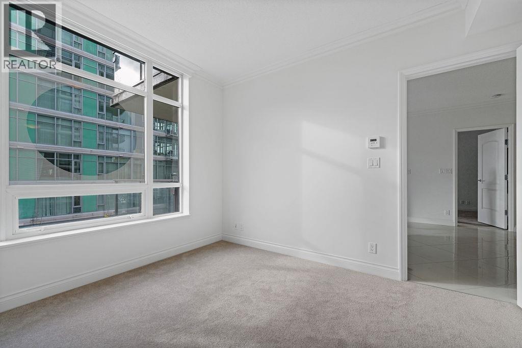 403 162 VICTORY SHIP WAY, North Vancouver