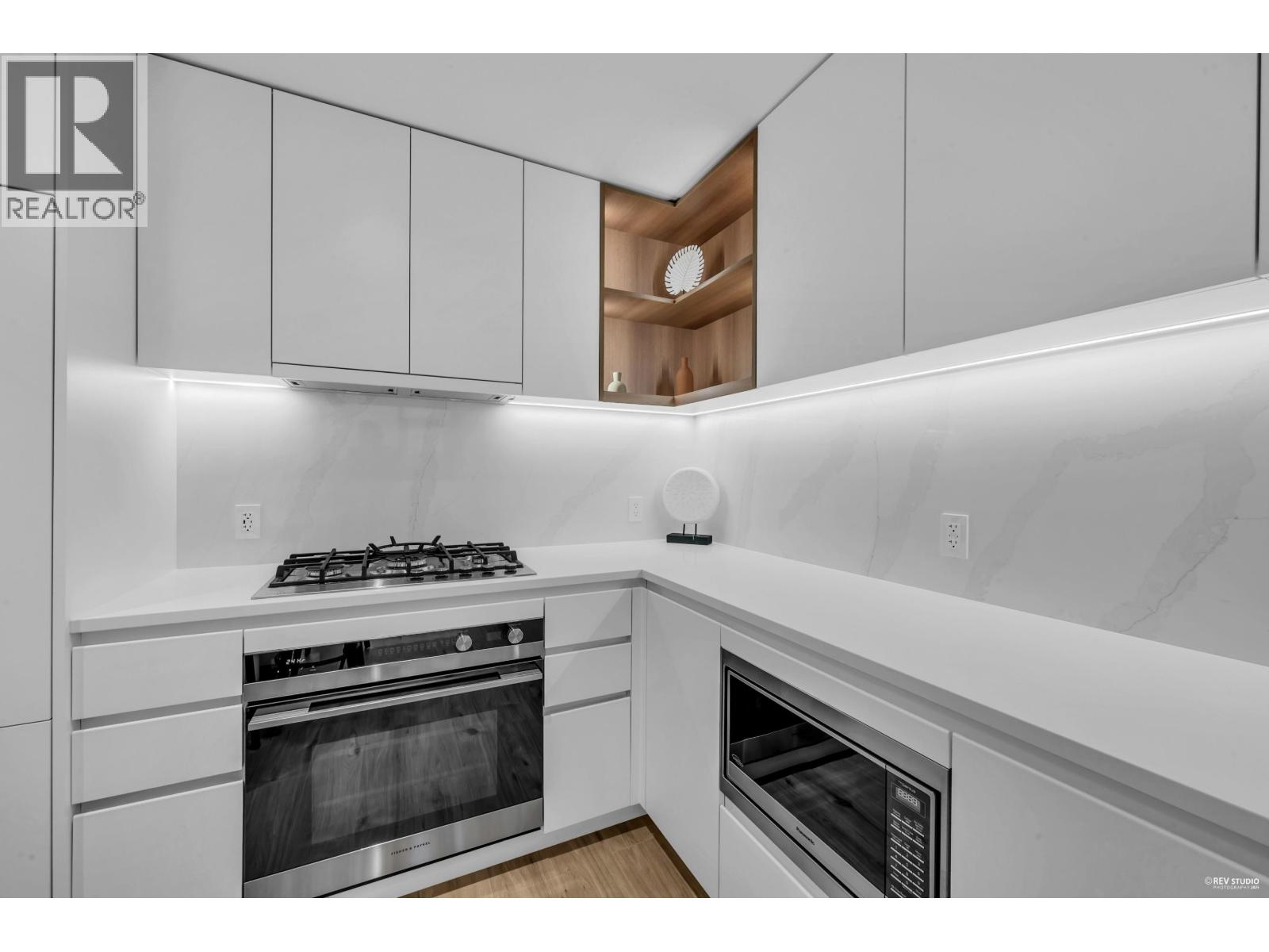 1601 720 FARROW STREET, Coquitlam