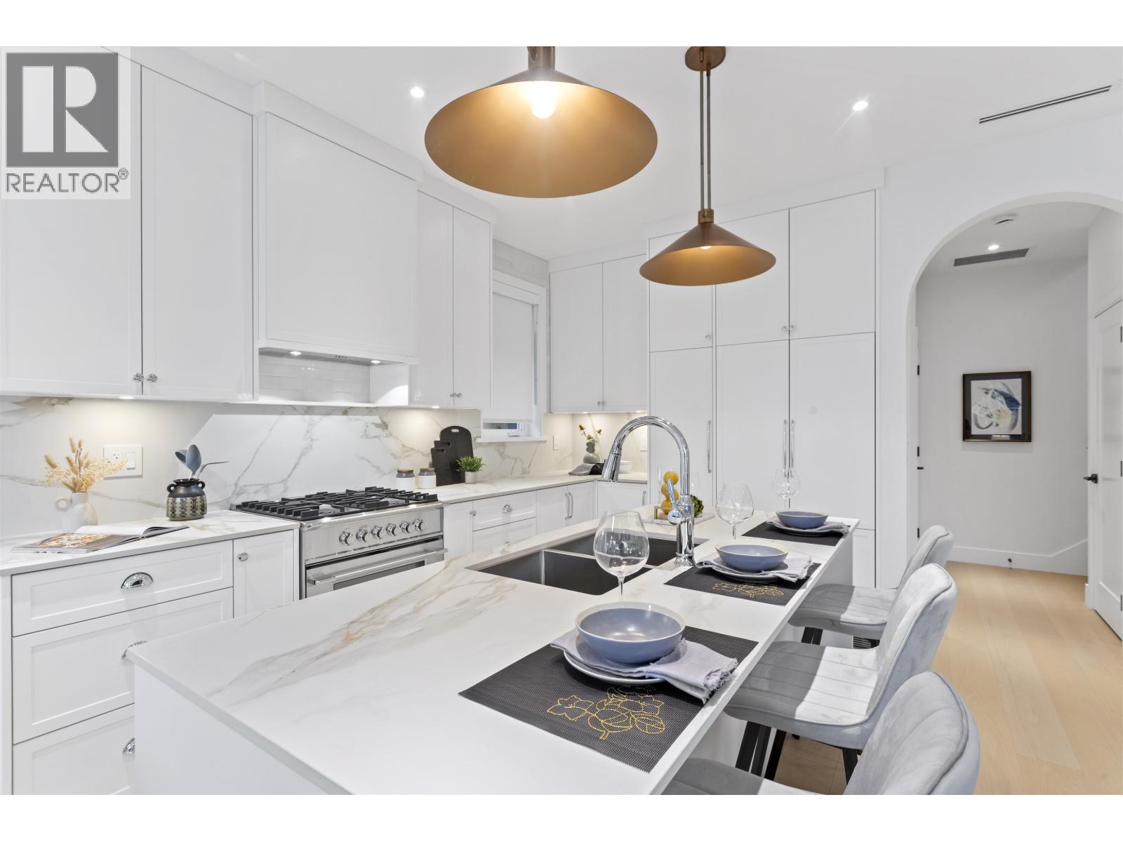 1 4313 ALBERT STREET, Burnaby