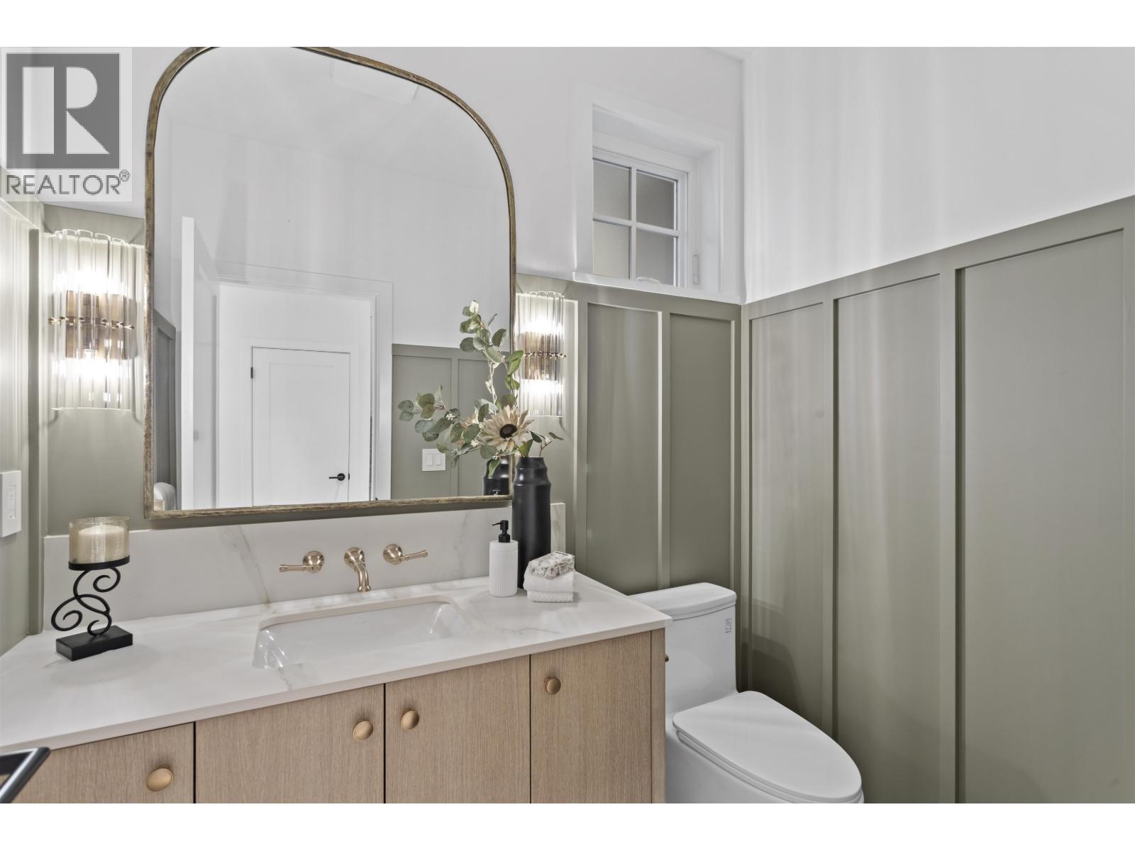 1 4313 ALBERT STREET, Burnaby