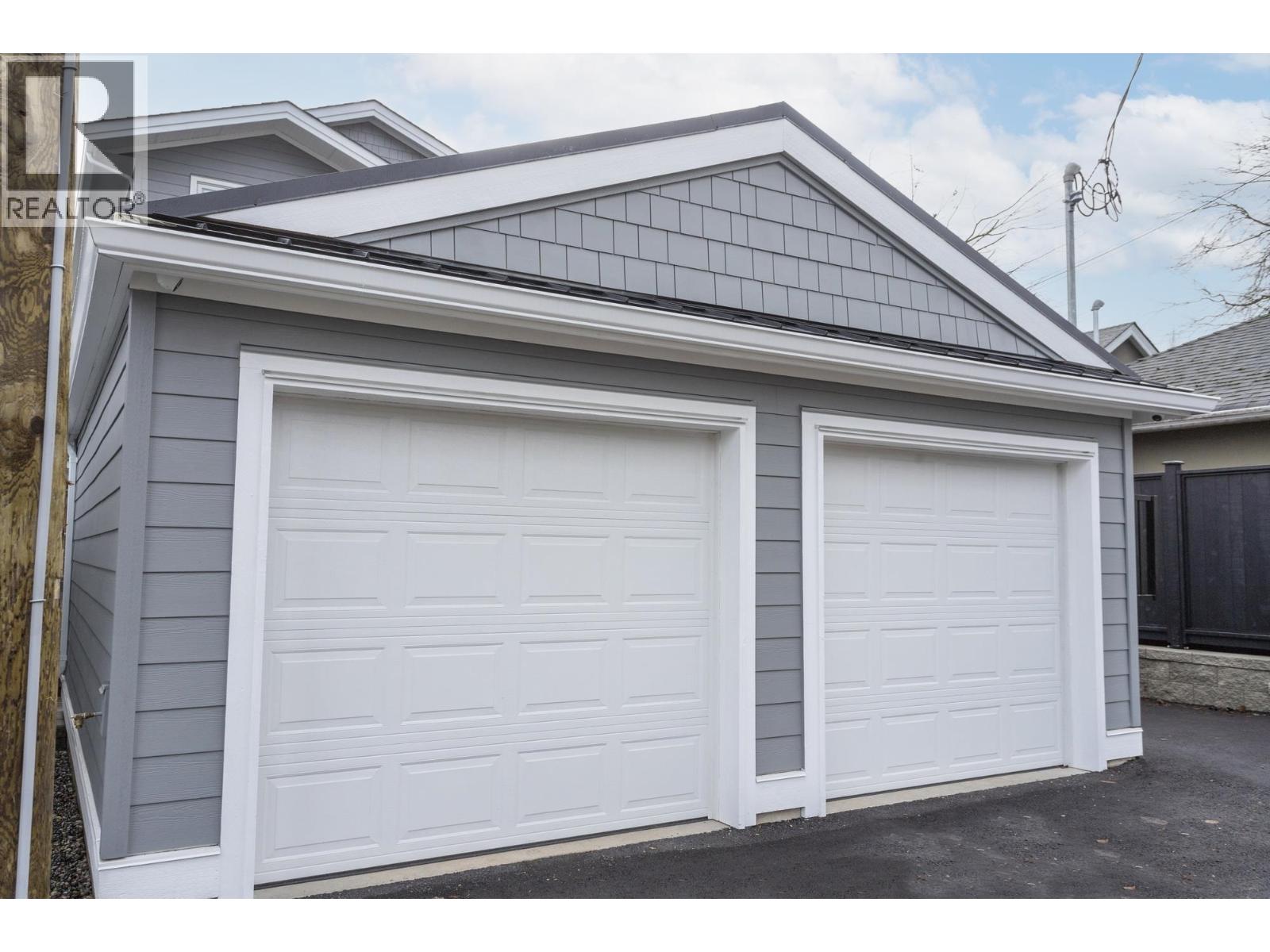 1 4313 ALBERT STREET, Burnaby