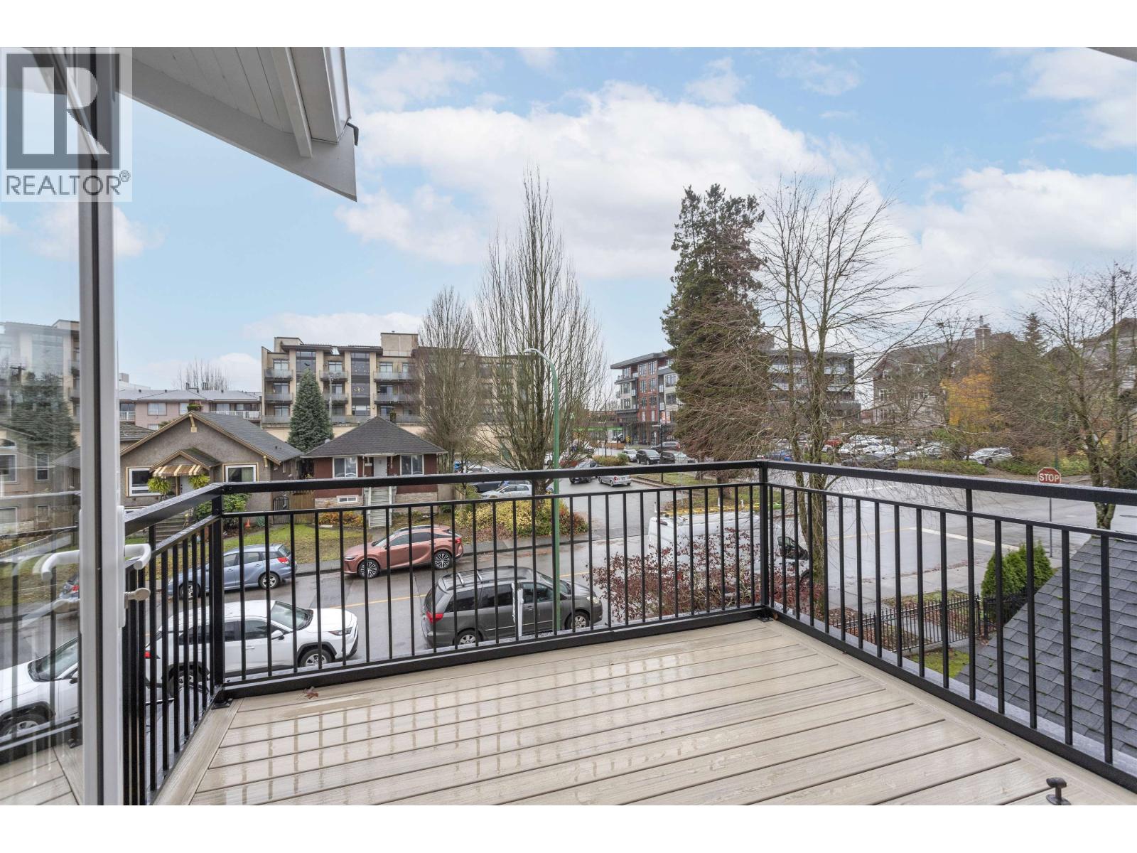 1 4313 ALBERT STREET, Burnaby