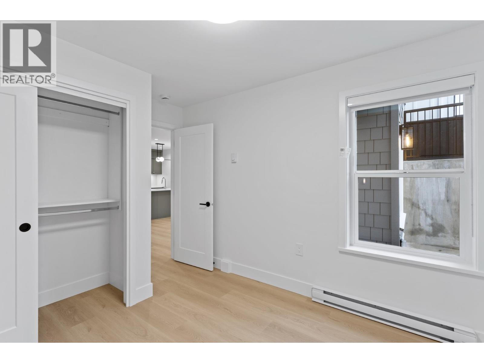 1 4313 ALBERT STREET, Burnaby