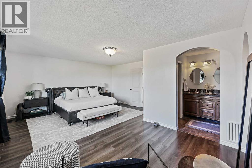 52 West Edge Road, Cochrane