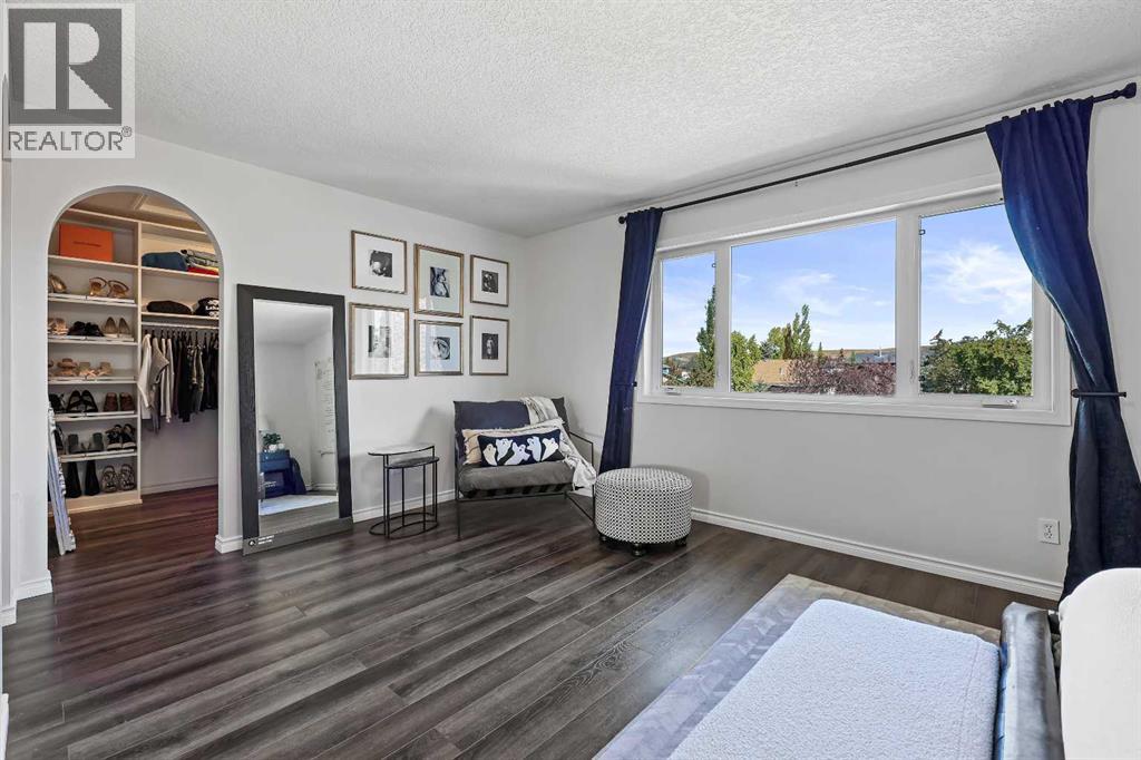 52 West Edge Road, Cochrane