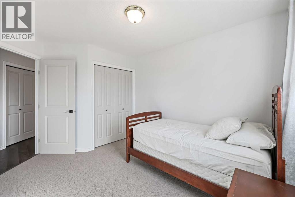 52 West Edge Road, Cochrane