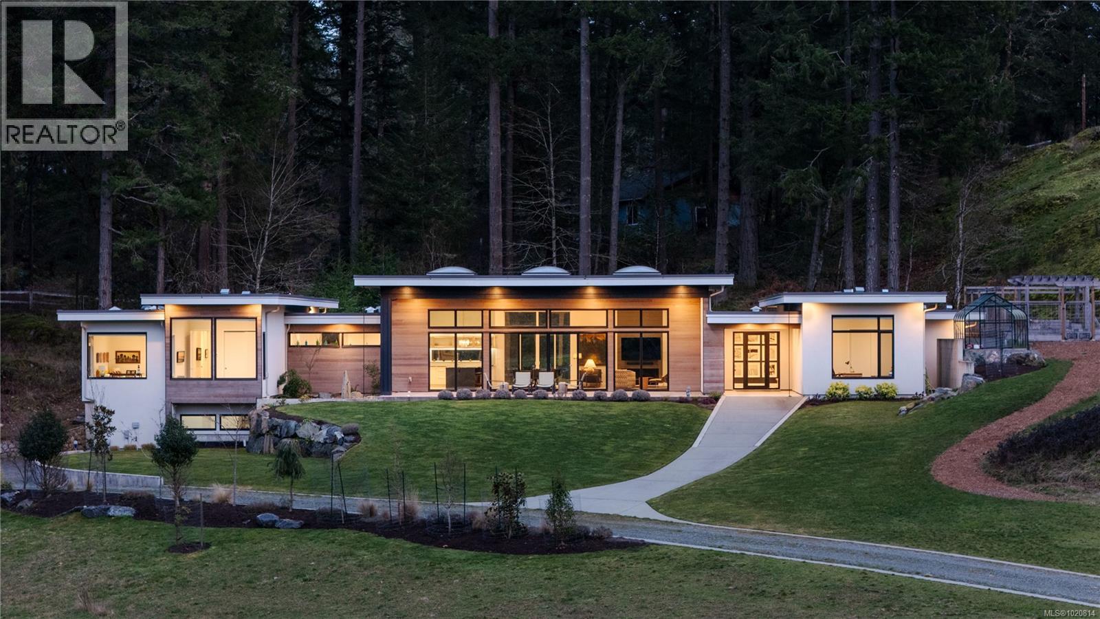  5100 Jagtar's Way, Saanich