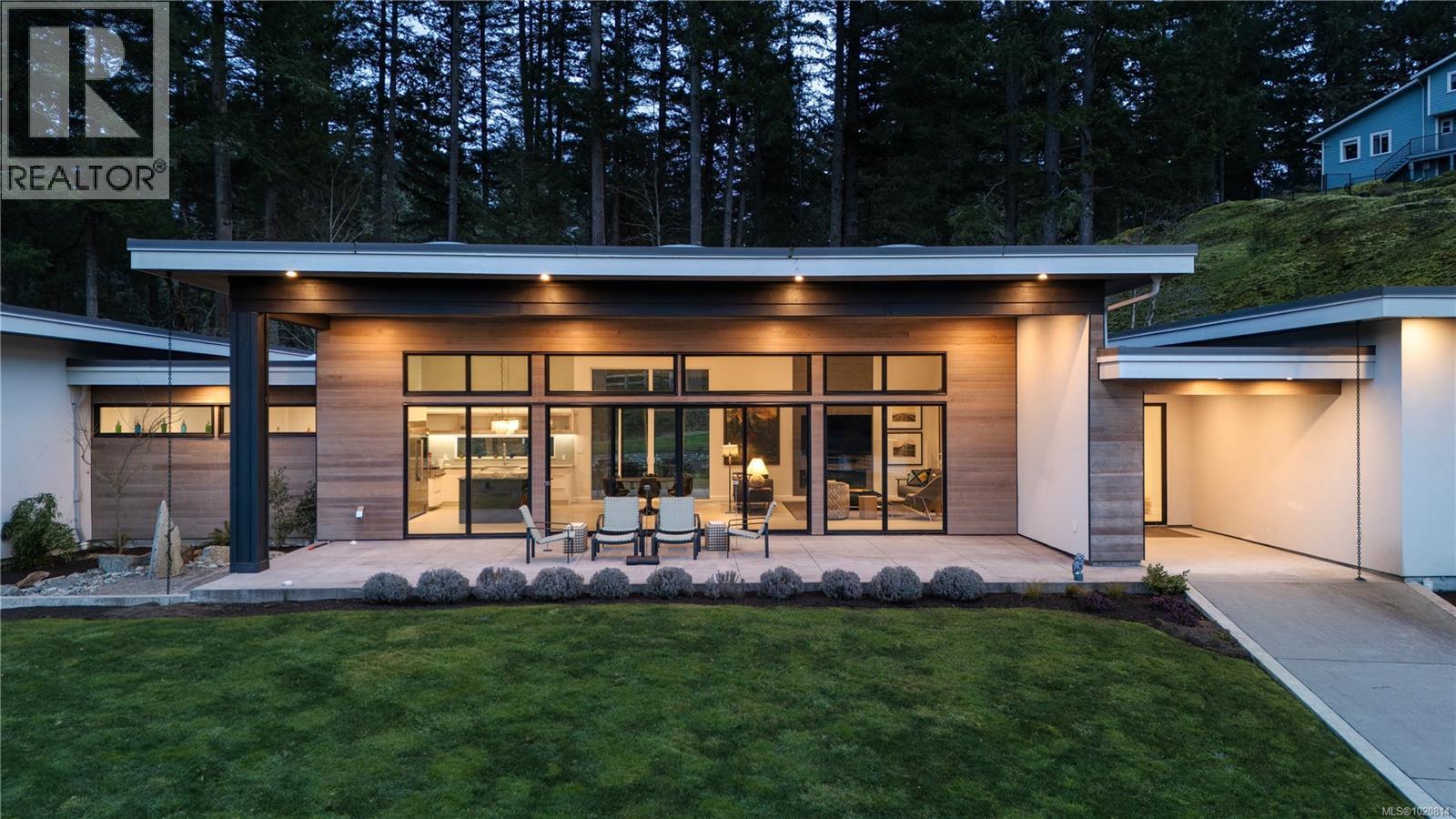  5100 Jagtar's Way, Saanich