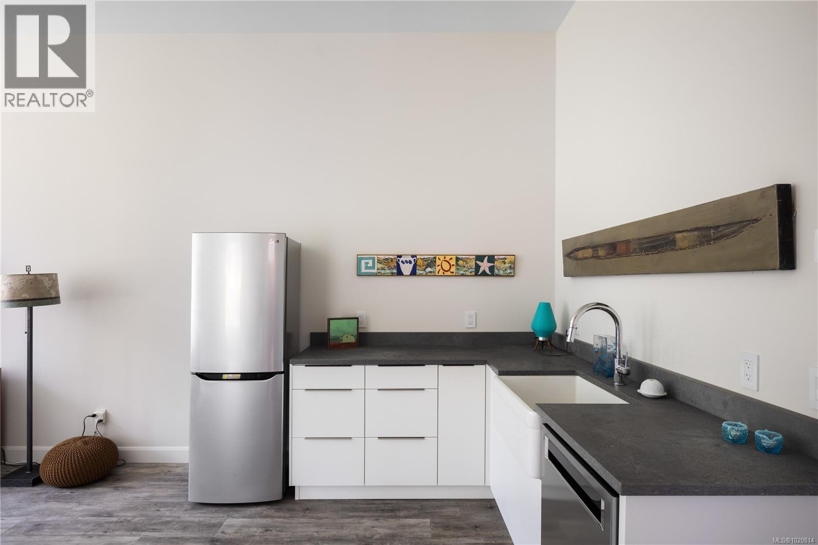  5100 Jagtar's Way, Saanich