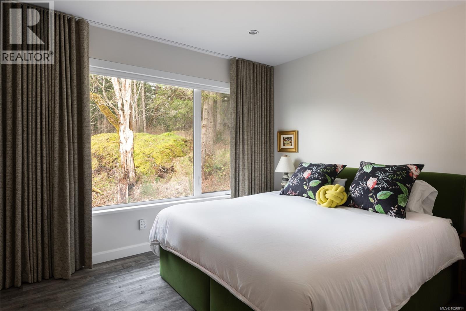  5100 Jagtar's Way, Saanich