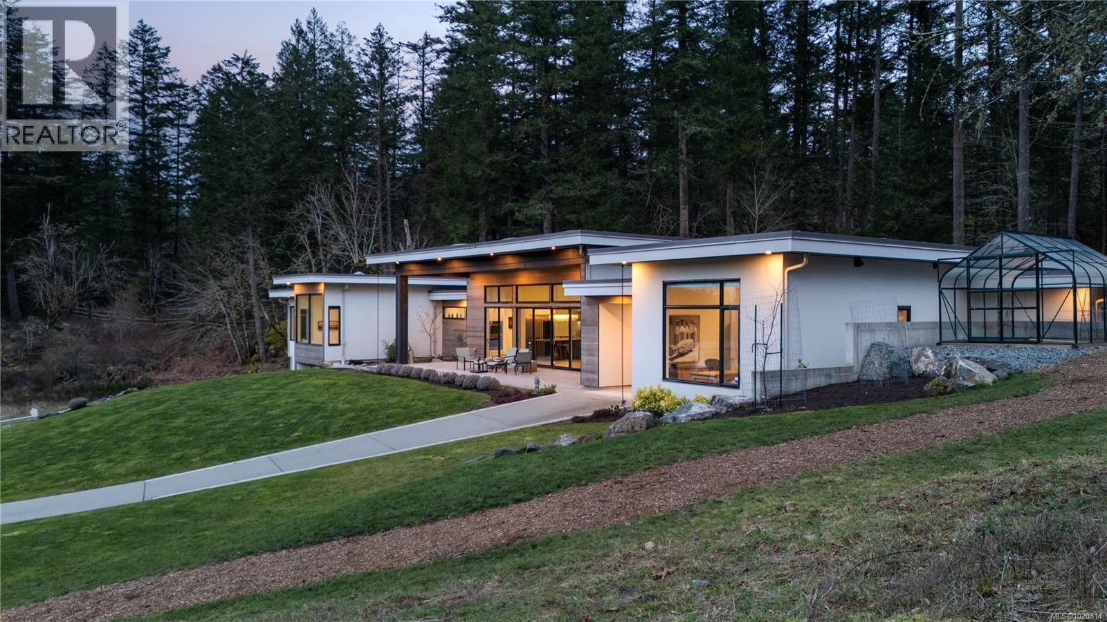  5100 Jagtar's Way, Saanich