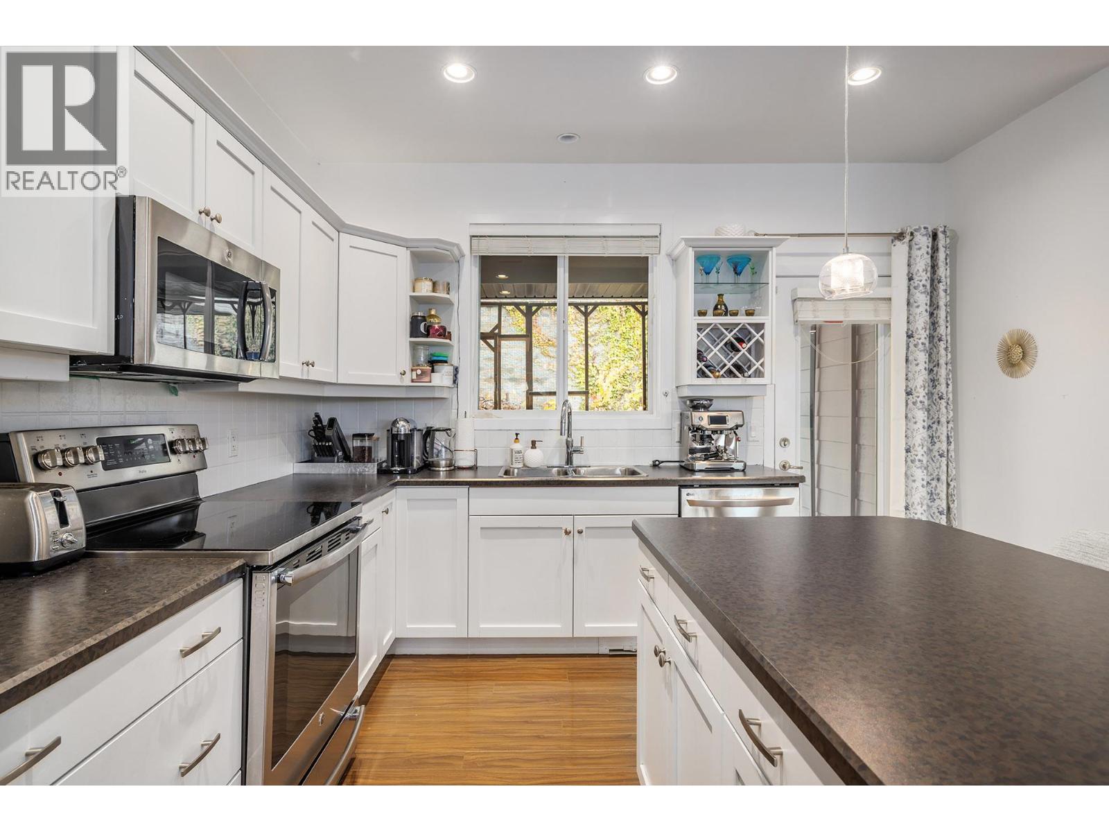  371 Poonian Street, Kelowna