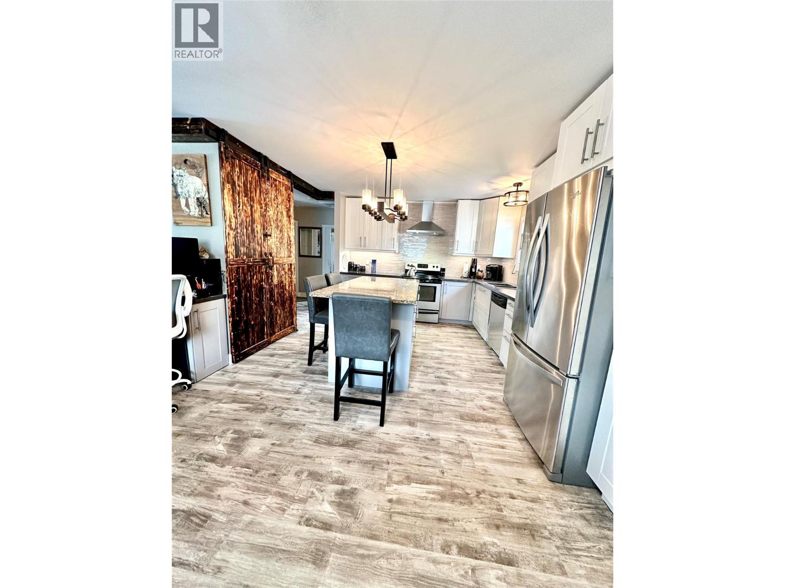  310 6TH Avenue, Keremeos