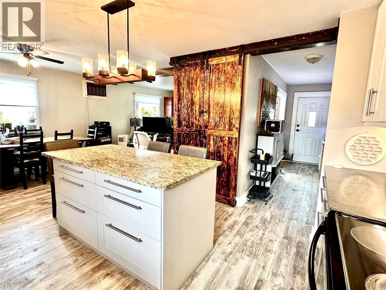  310 6TH Avenue, Keremeos