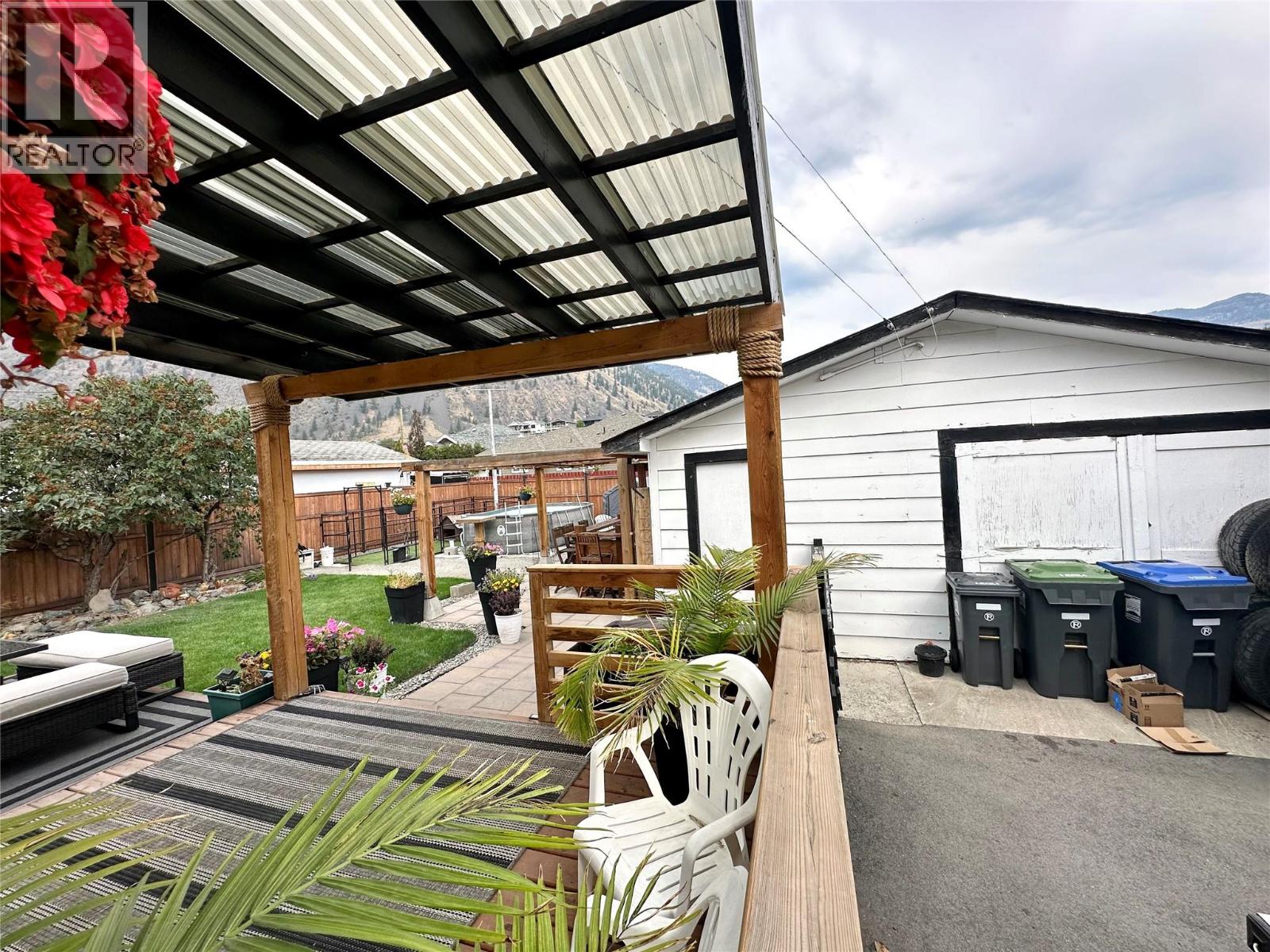  310 6TH Avenue, Keremeos