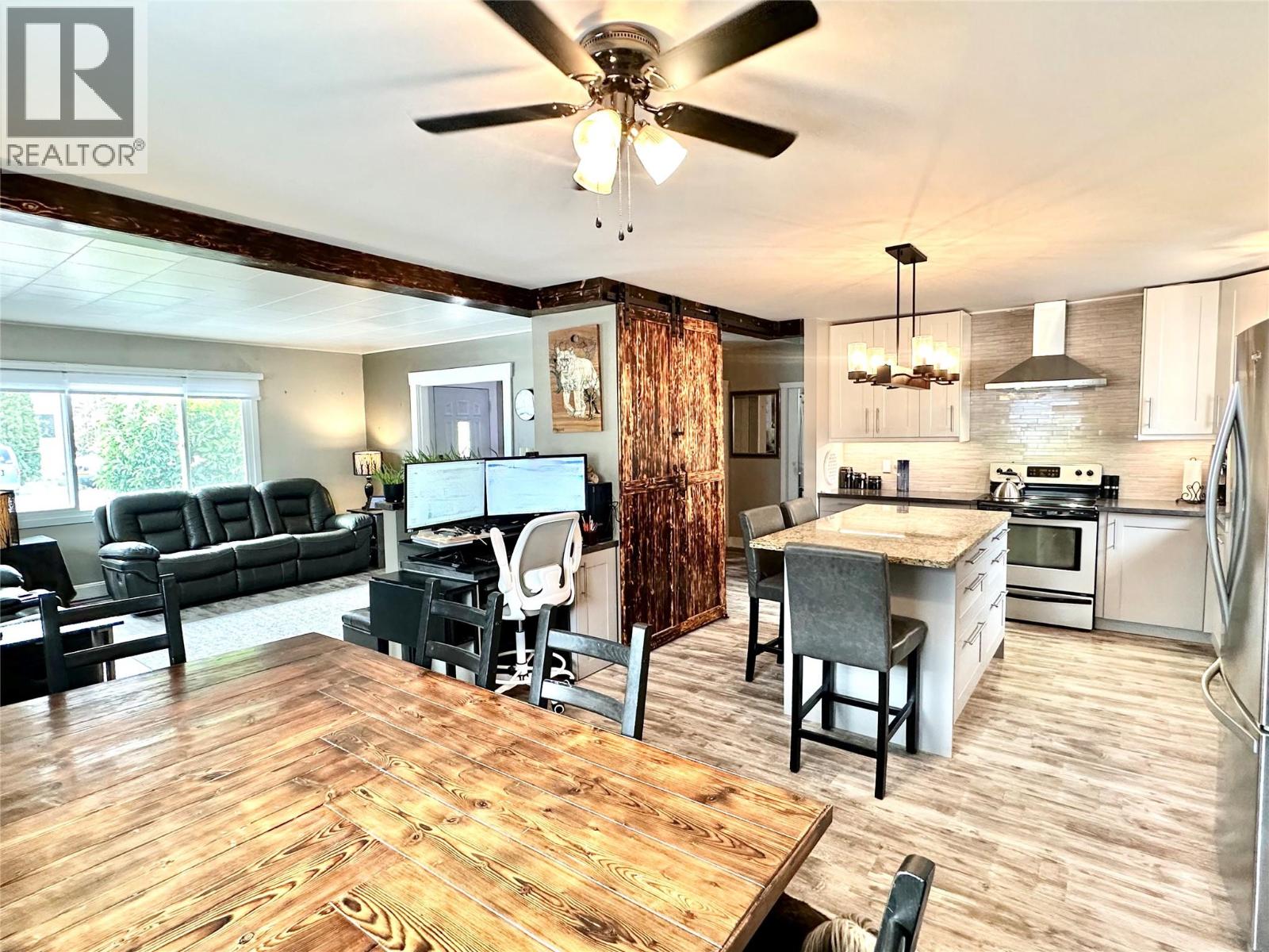  310 6TH Avenue, Keremeos