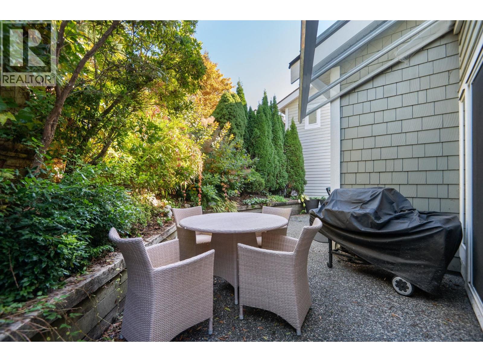 1271 3RD STREET, West Vancouver