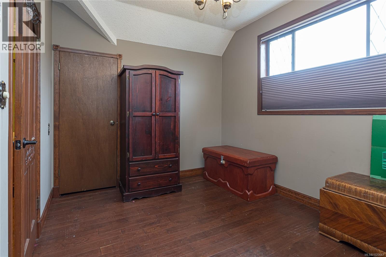 1909 Stamps Rd, Duncan