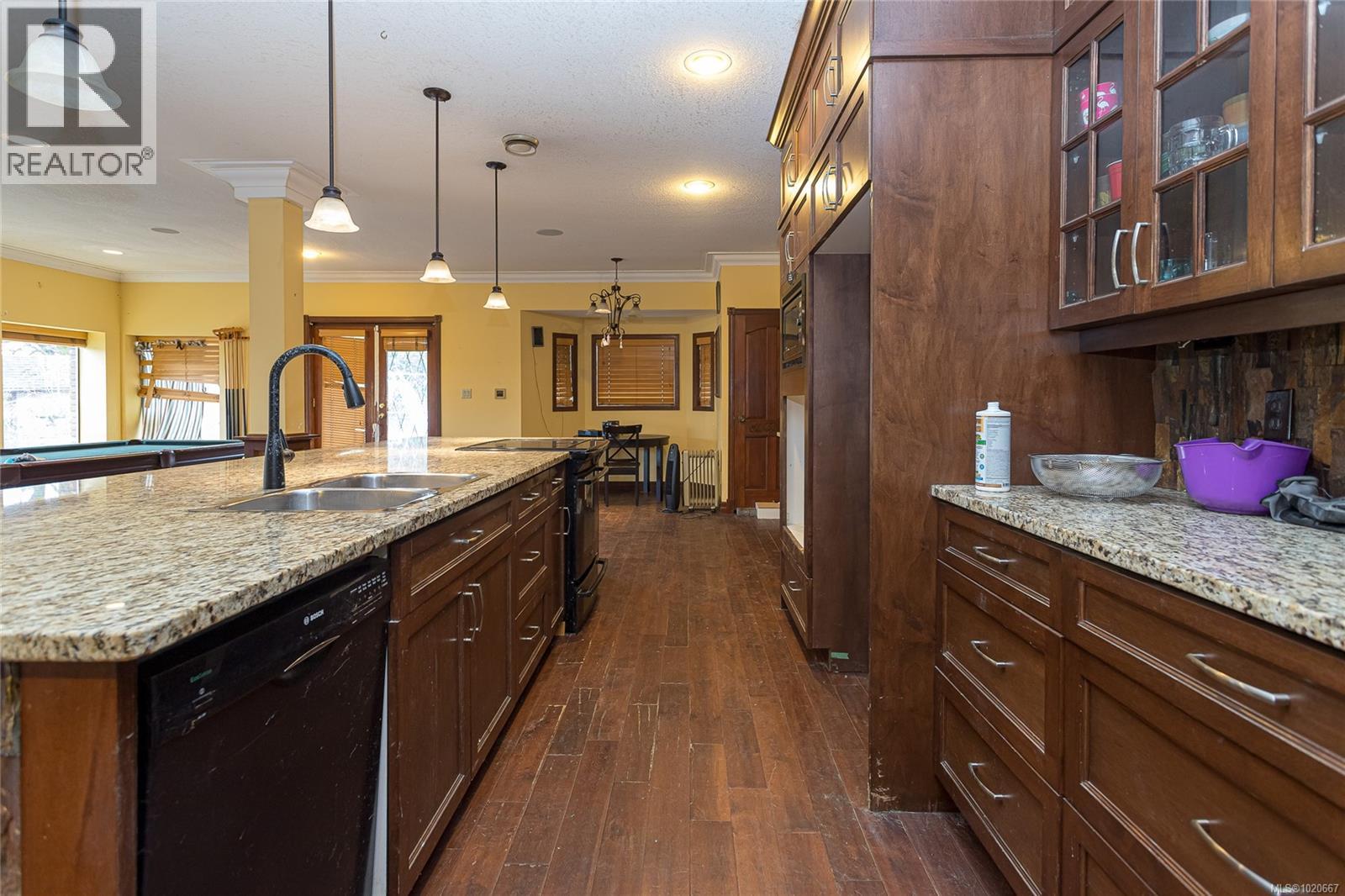 1909 Stamps Rd, Duncan