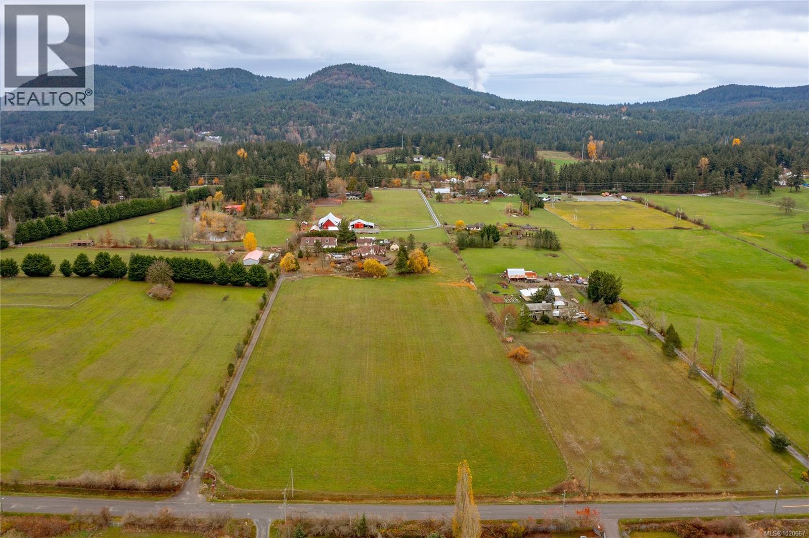 1909 Stamps Rd, Duncan