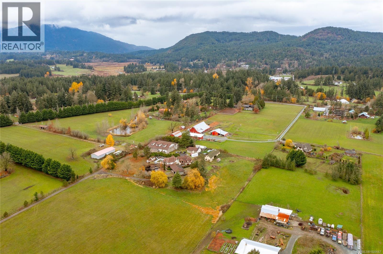 1909 Stamps Rd, Duncan