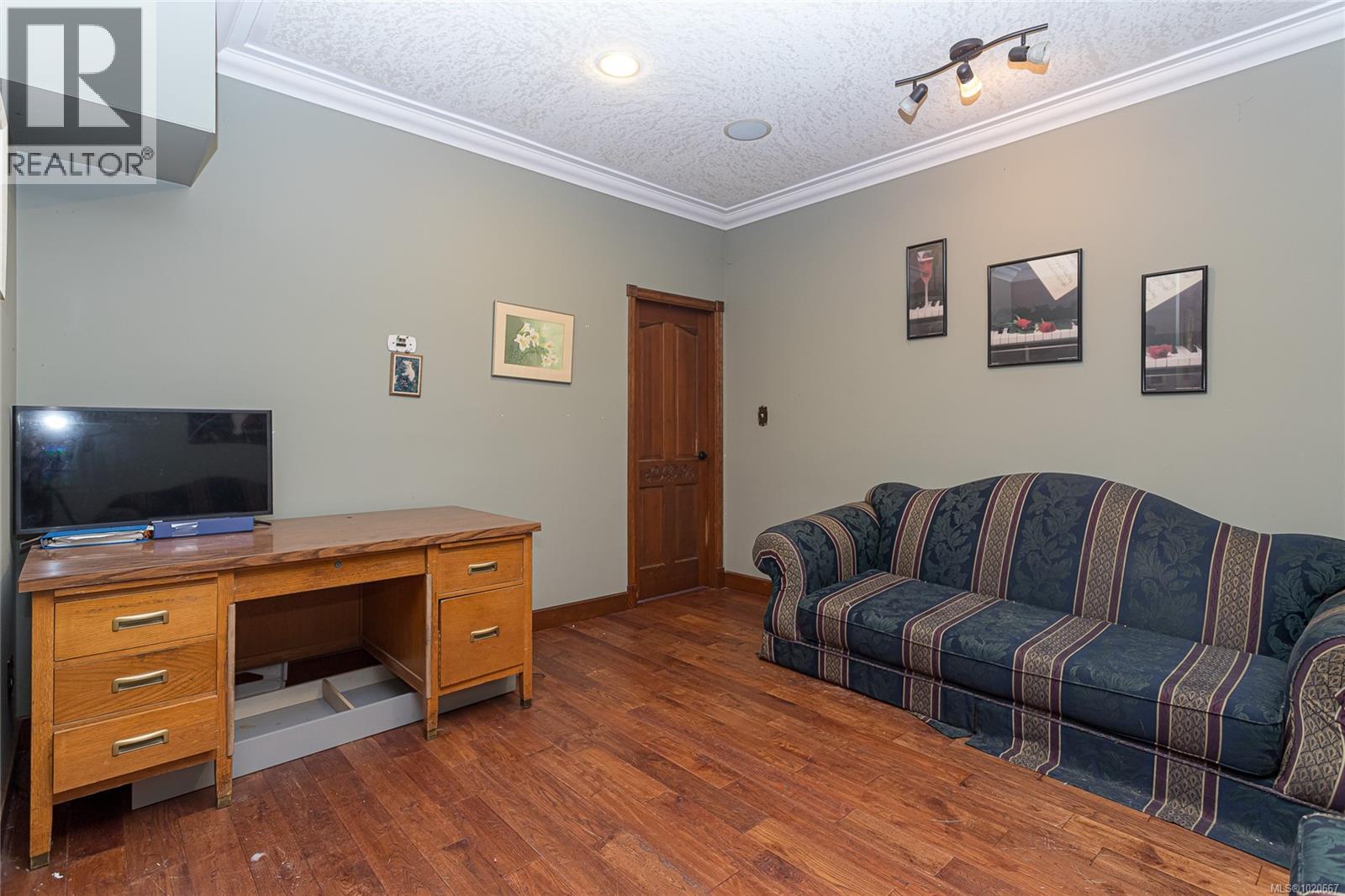 1909 Stamps Rd, Duncan