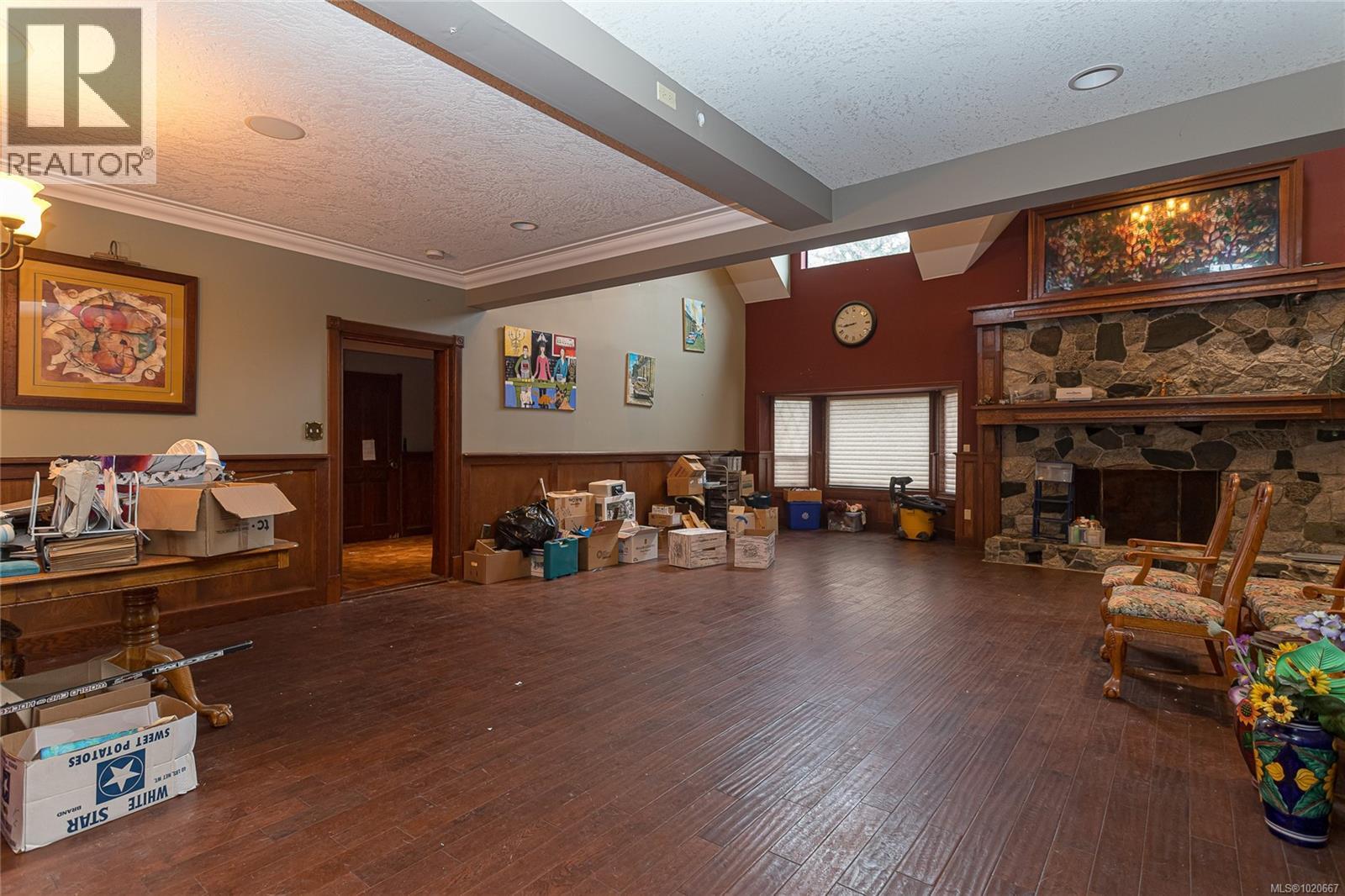 1909 Stamps Rd, Duncan