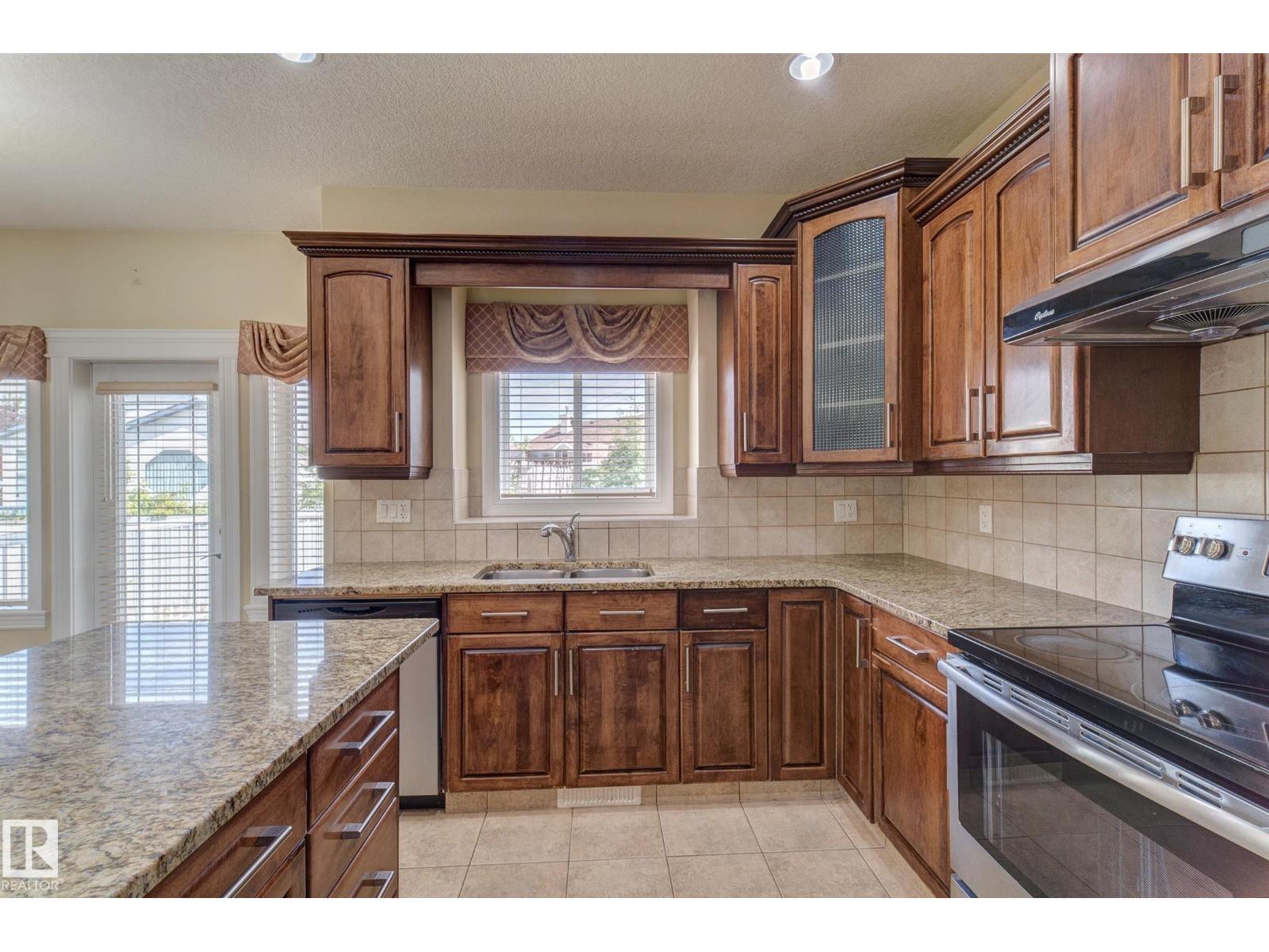 3621 28A ST NW, Edmonton