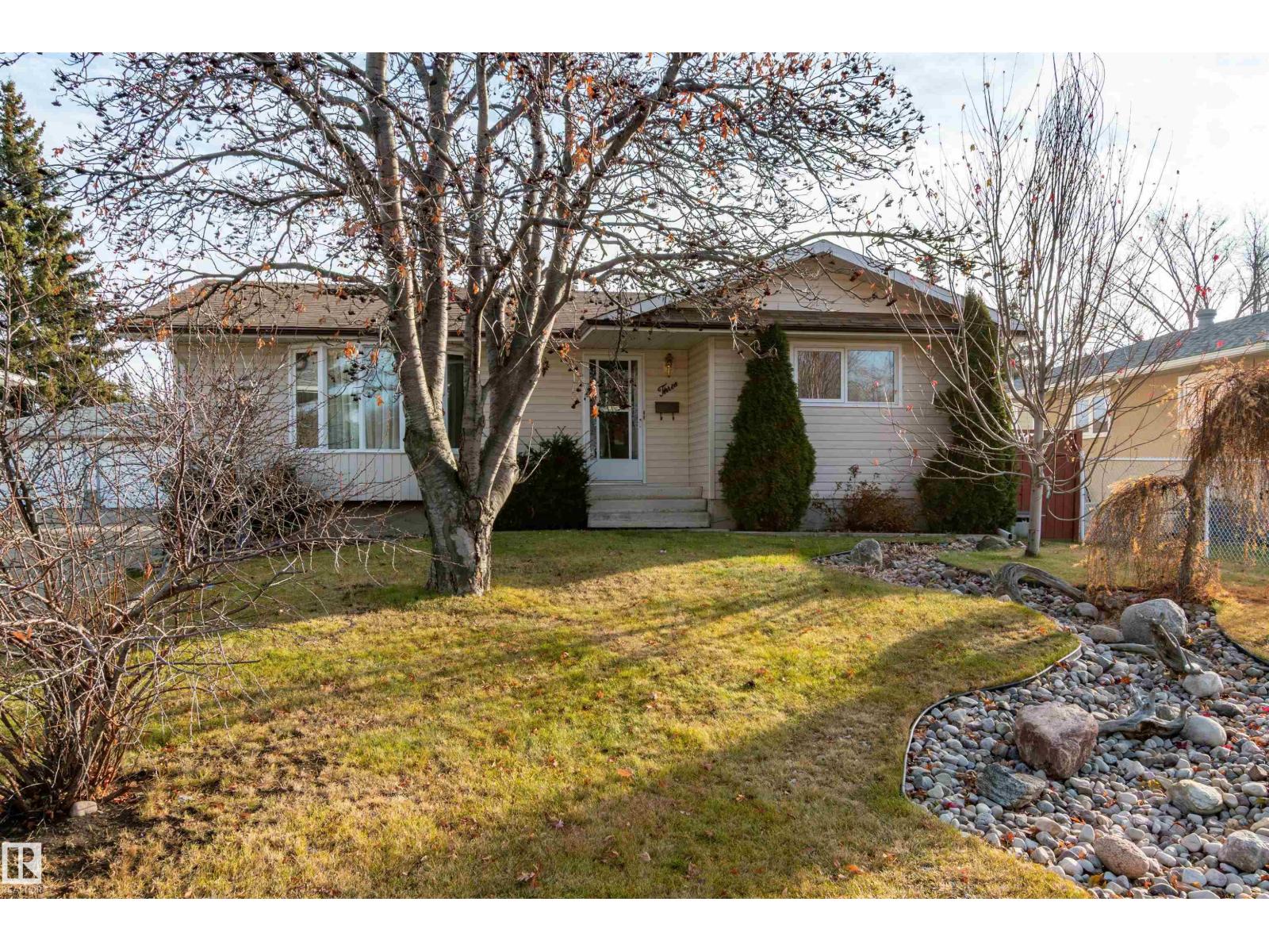 3 STRATHCONA PL, Sherwood Park