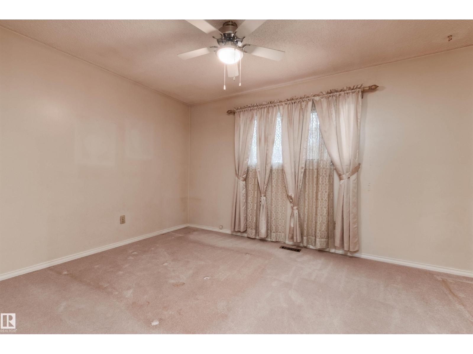 3 STRATHCONA PL, Sherwood Park