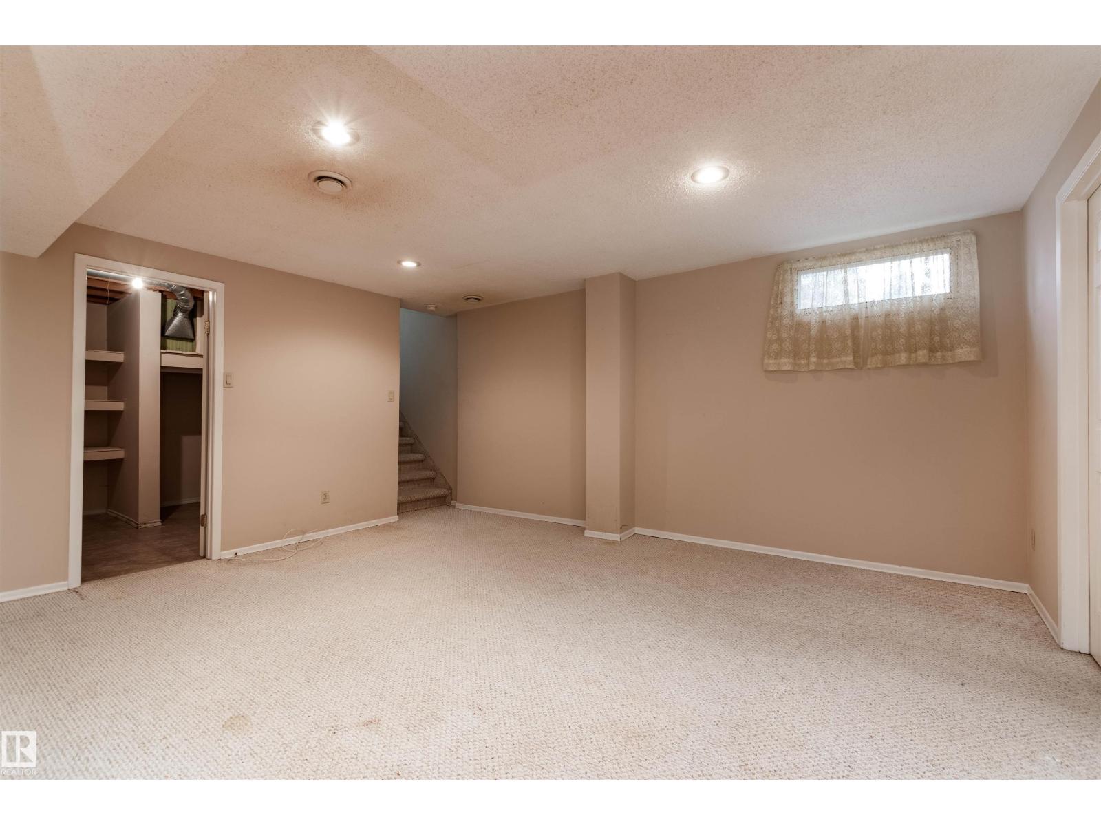 3 STRATHCONA PL, Sherwood Park