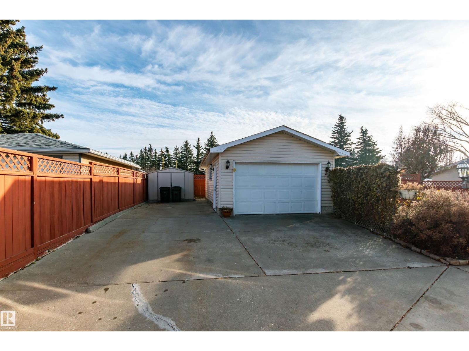 3 STRATHCONA PL, Sherwood Park