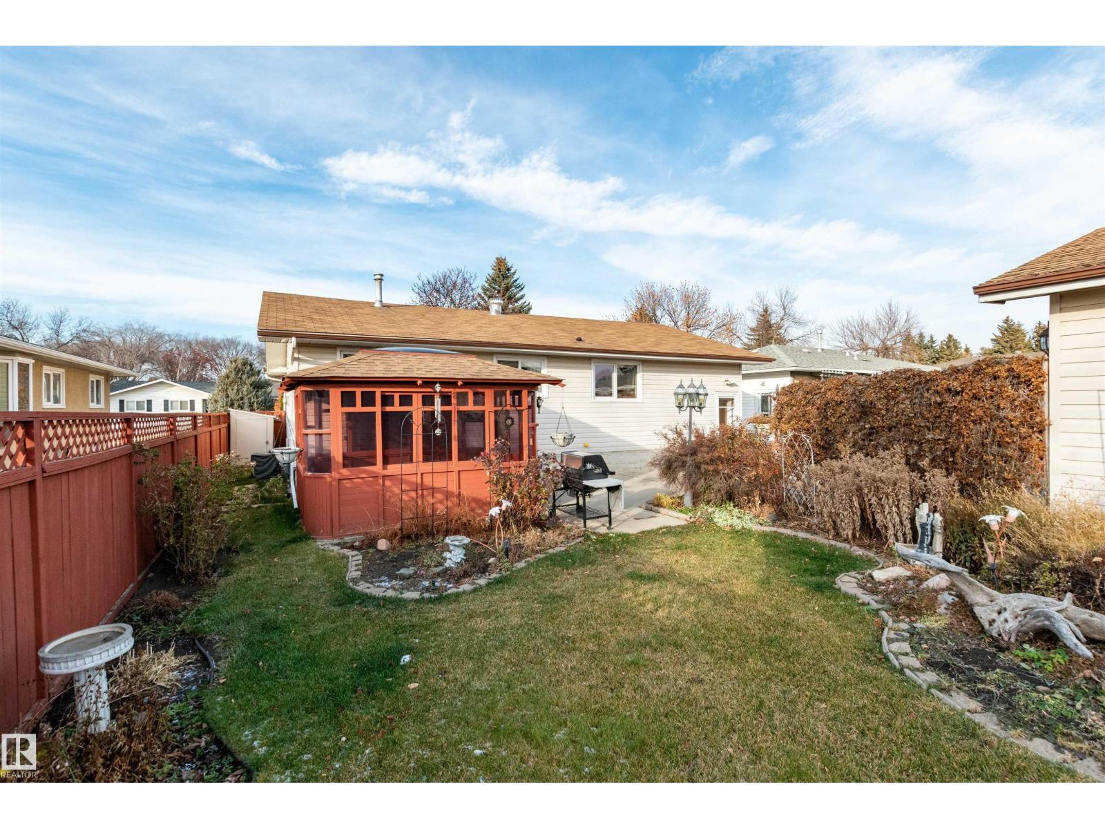 3 STRATHCONA PL, Sherwood Park