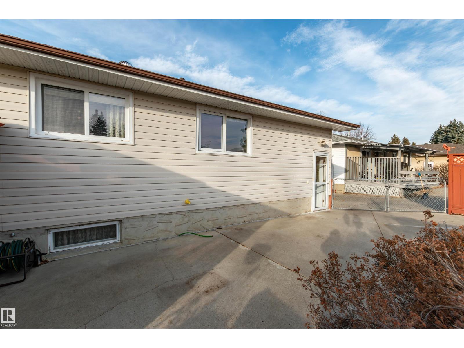 3 STRATHCONA PL, Sherwood Park